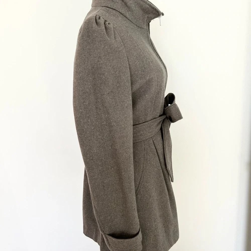H&M Recycled Wool Belted Zip-Up Coat – Size 10 - Picture 3 of 6